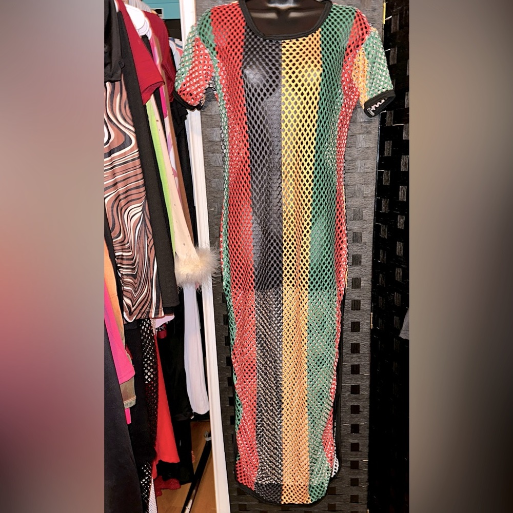 Colorful M cover up